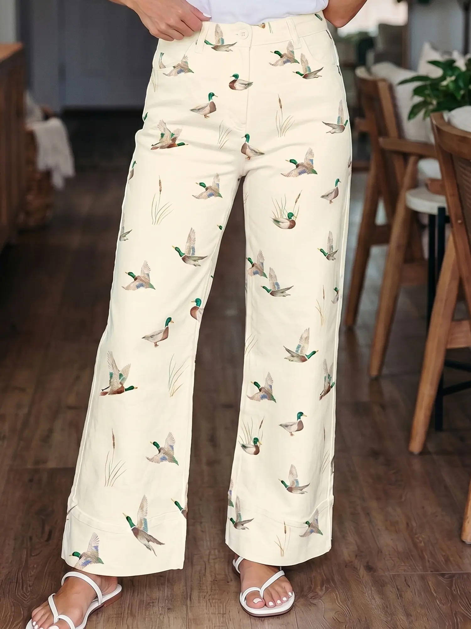 Stylish Mallard Printed Cuffed Hem Shift Jeans, Made With soft, Breathable Fabric Perfect for Warm Summer Days and Casual Outings,72%Cotton.