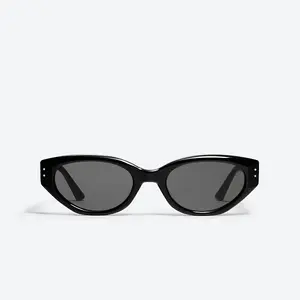 GENTLE MONSTER Rococo 01 Black Frame Black Lenses Cat-eye Shape