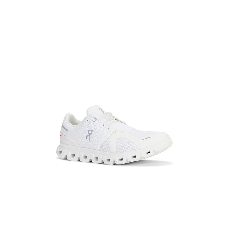 On Cloud 6 Sneakers in White
