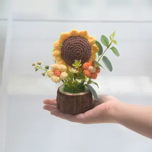 Handmade Knitted Sunflower Bouquet, Artificial Flower Home Decor, Crochet Yarn Plant Pot Holder, Gift for Friends and Family