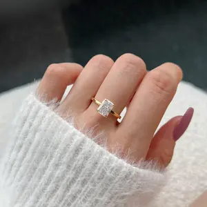 2CT   Radiant Cut , D Color VVS1 18K White Yellow Gold Promise Ring Brilliance  Classic Claw Setting  princess cut engagement ring Wedding halorings Lab Created Diamonds