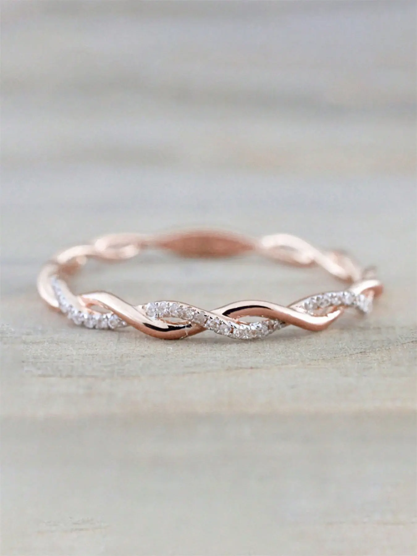 1 PC Elegant Cubic Zirconia Geometric Design Ring For Women For Wedding Engagement Band Jewelry Gift