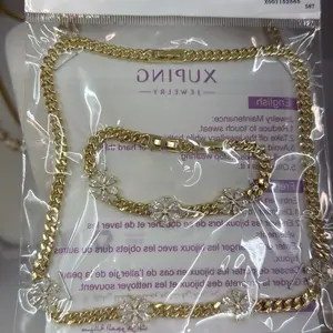 Xuping Jewelry Set Pulsera y Cadena Gold-Tone Flower Design with Rhinestones for Women