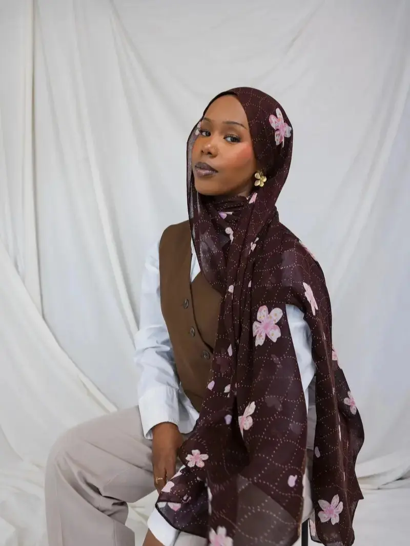 Chiffon Floral Headscarf for Women - 1pc Bohemian Cherry Blossom Print Turban Headwrap, Lightweight Breathable Sun Protection Shawl for Everyday, Travel, Holiday, Anti-Wrinkle Elegant Scarf