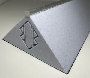 Fingerboard wedge rail