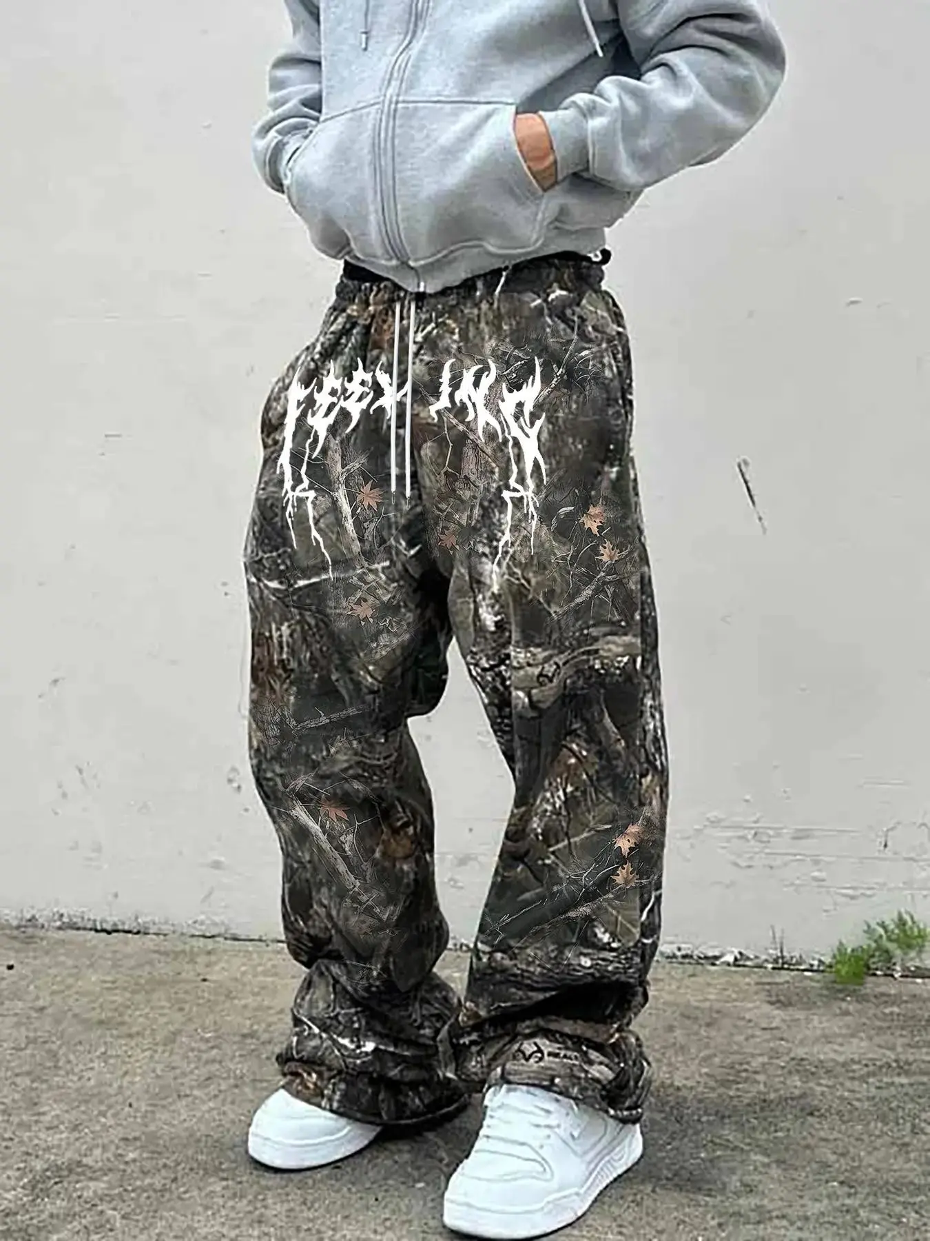 Boston Camo Printed Sweatpants, Athletic Casual Pants, Men's Loose Fit Long Pants, Elastic Waistband, Soft Fabric, Perfect for All-Season Outdoor Activities