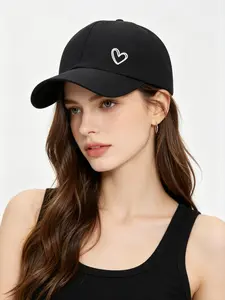 Cross-ventilated embroidered ponytail ladies quick-drying cap, sunshade baseball cap with heart design, lightweight for summer, can be pulled high, Casual outdoor hat, Fitted baseball caps