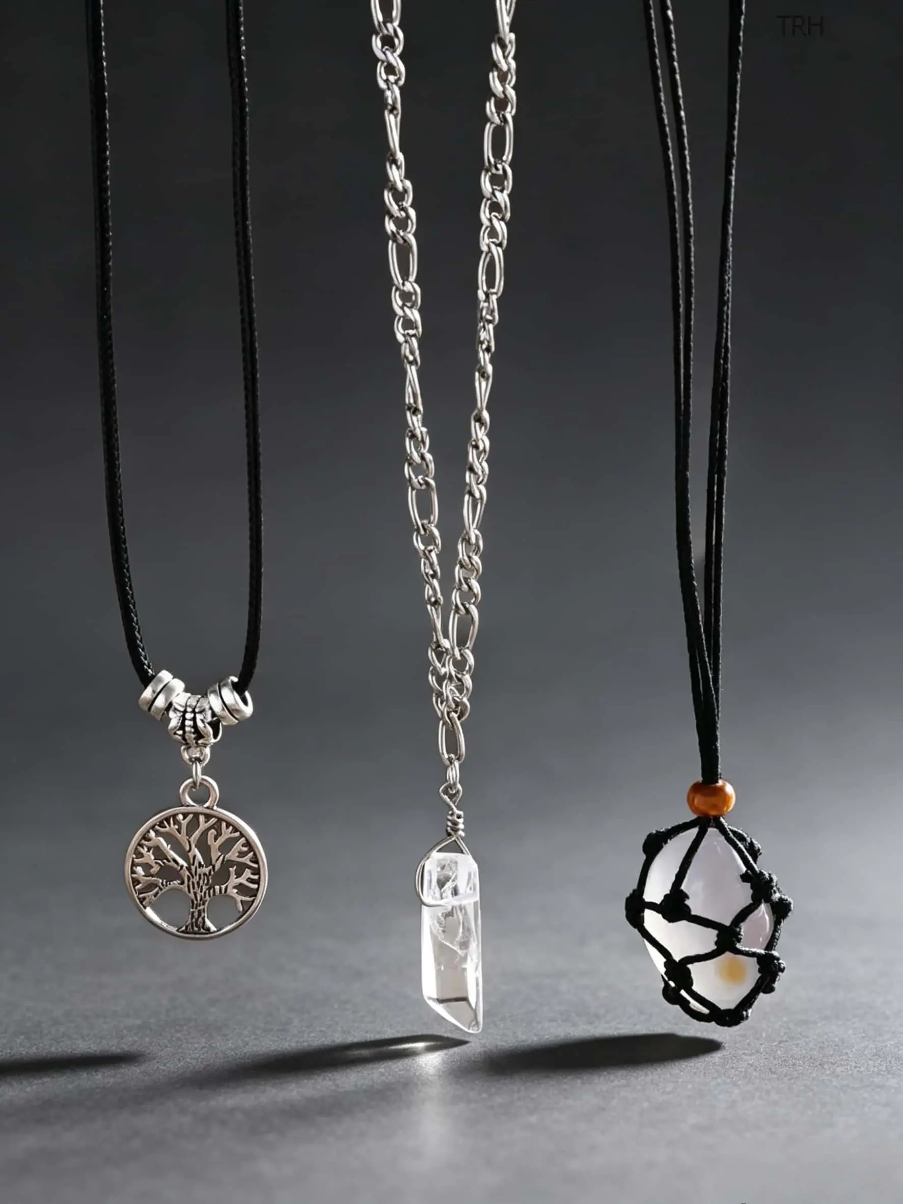 Women's 3Pcs Boho Vintage Crystal Necklaces Set - Tree of Life Natural Stone Layered Choker, Dainty Witchy Spiritual Elegant Jewelry, Adjustable Chain Accessory, Necklace for Mom, Meaningful Gifts for Daily Use, Elegant Necklace