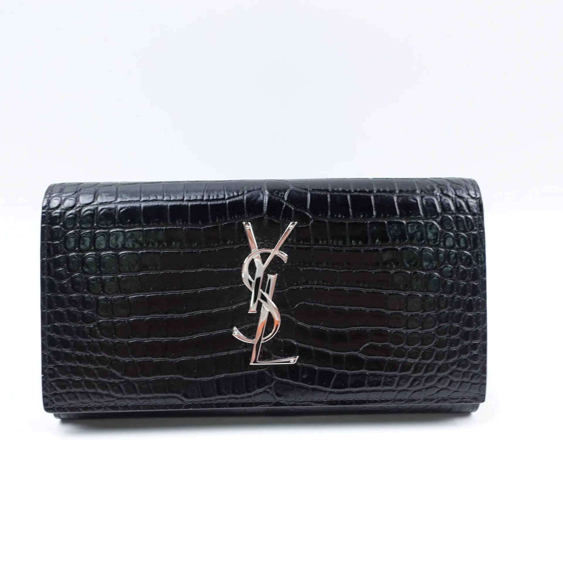 Pre-owned Yves Saint Laurent crocodile-embossed leather Small Leather Goods Black Wallet T10417362