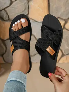 Women's Summer Sandals, Comfortable and Fashionable, Casual All-Season Design, Lightweight Flat Shoes, Ideal for Outdoor Activities