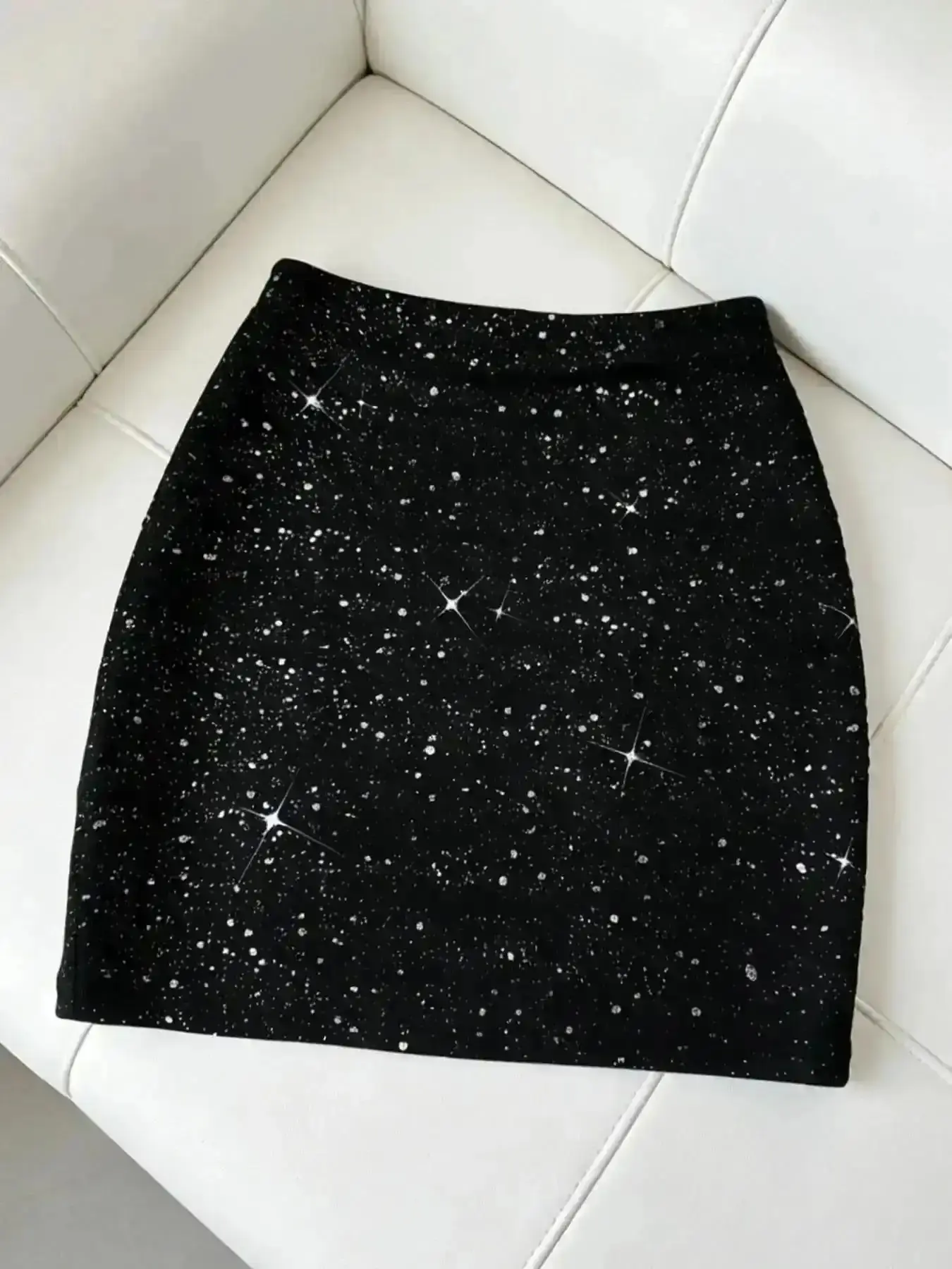 Retro Women's Spring and Summer Fashion Silver Color Sequined Slim-Fit Short Bodycon Skirt, Bottom, Comfortable Sexy Mini for Date Night & Party, Classic Comfortable Stretchy Relaxed Lightweight Breathable Soft Fabric