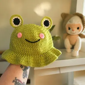 Crochet frog bucket hat