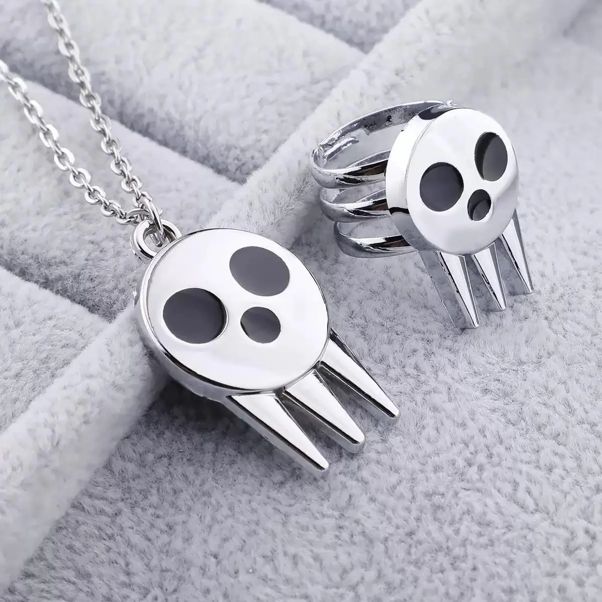 Soul Eater Skull Symbol Necklace Ring Maka Charm Keychain Stylish Anime Cosplay Jewelry Accessories