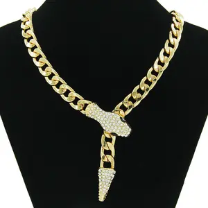 European and American ins style Cuban chain light luxury short full diamond snake head magnetic clasp necklace, personalized niche design clavicle chain for women B20002-SL