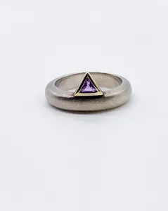 AMETHYST TRIANGLE RING ⋄ Size 9