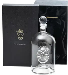 Skull Decanter - Handmade Skull  Decanter with Airtight Stopper - Borosilicate Glass Skull Decanter - Thick , Rum, Gin,  Bottle - 25fl oz / 750ml Skull Barware