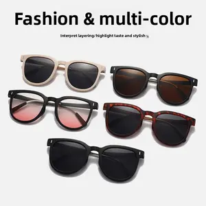 Folding sunglasses with strong UV protection