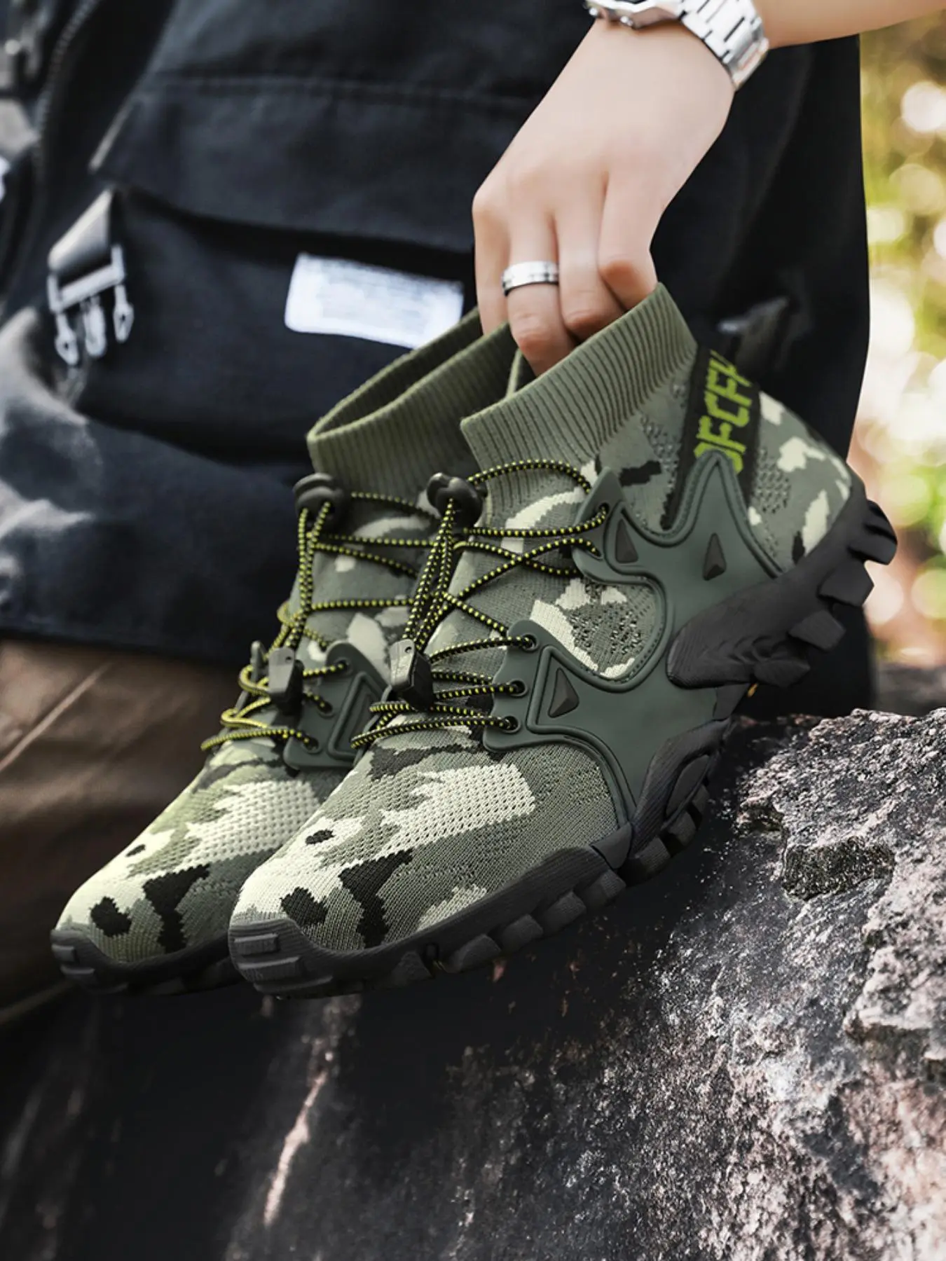 Men's Fashionable Camo Print Mesh Breathable Sneakers, Casual Comfortable Sports Outdoor Hiking Shoes, Trekking Shoes, Male All-match Round Toe Walking Shoes for Daily Wear, Outdoor Footwear