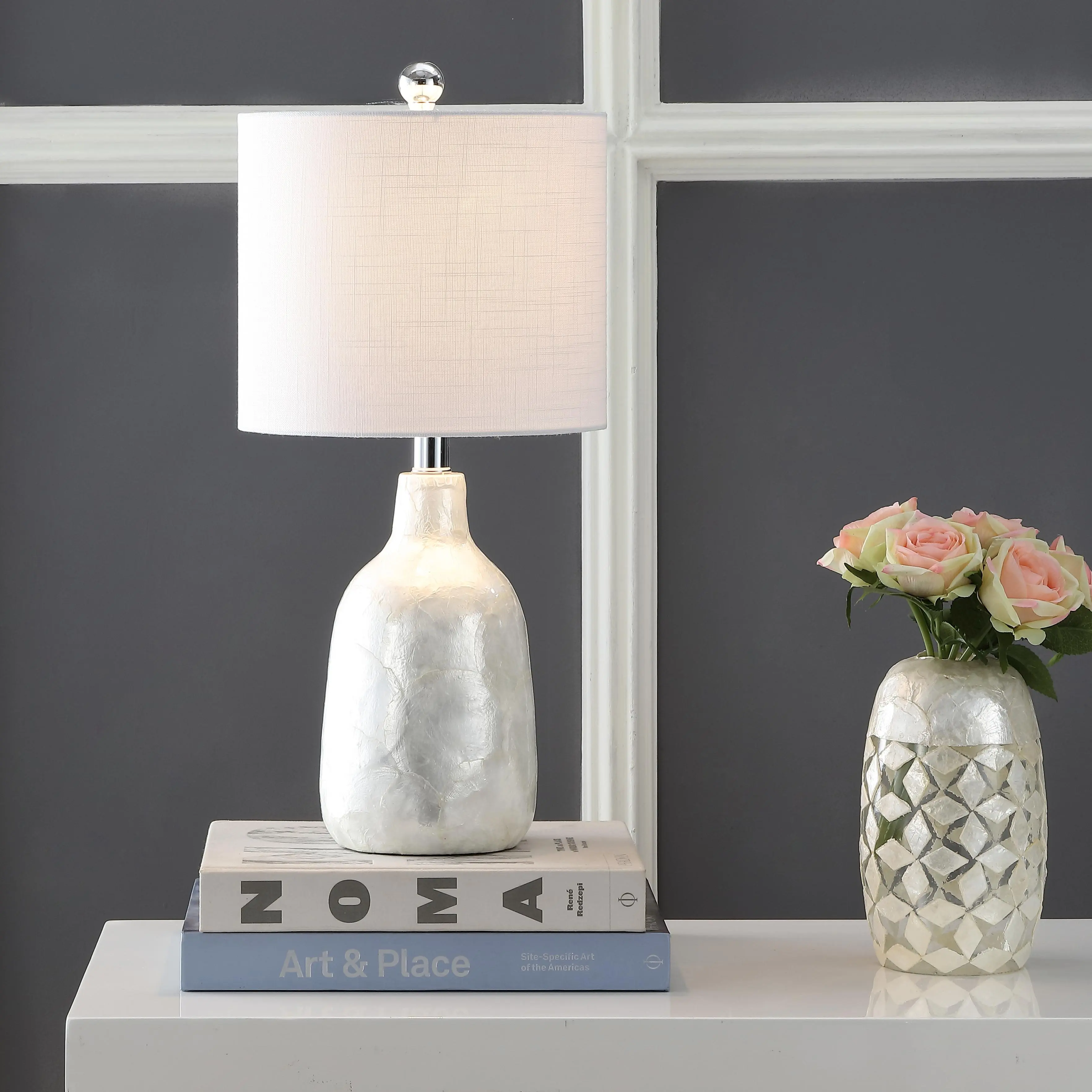 JONATHAN Y Lucille 21" Capiz Seashell Table Lamp, Pearl White | Coastal Iridescent Finish, Linen Drum Shade, Bedside Nightstand Light, Silk Wrapped Metal, UL Listed, LED Bulb Included