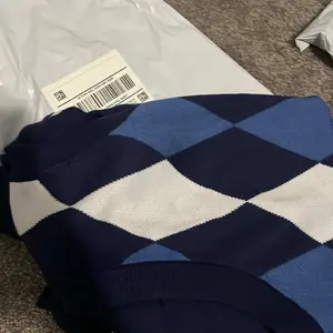 Fall Outfits Men's V-Neck Sleeveless Argyle Sweater Vest Slim Fit Casual Knitted Pullover for Spring Autumn Winter Office Wear & Party Events