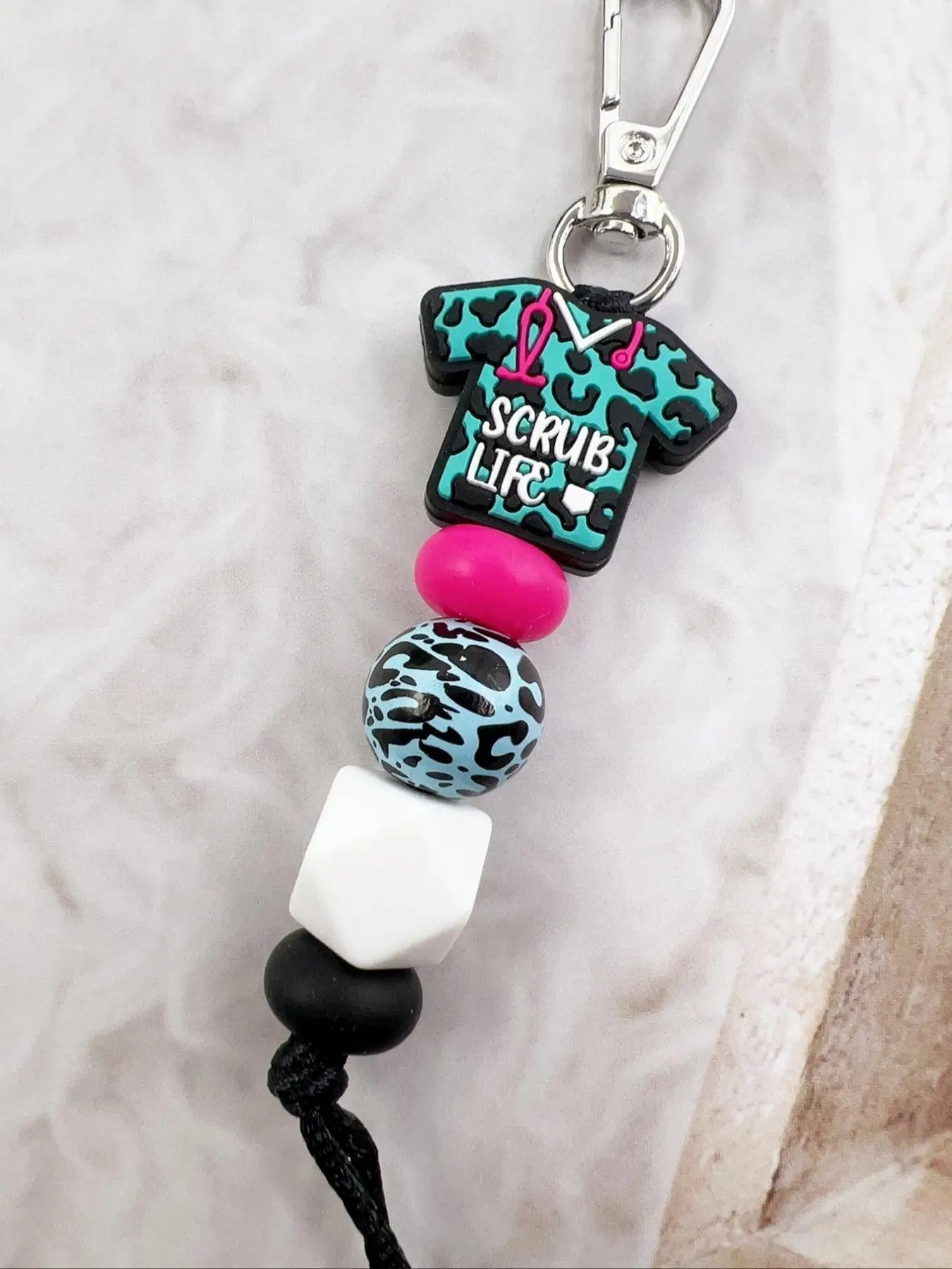 Cute Pink Beaded Design Keychain for Bags, Novelty Keychain Jewelry for Women & Men, Fashion Accessories for Daily Bag, Key Decor, Thoughtful Gifts fo