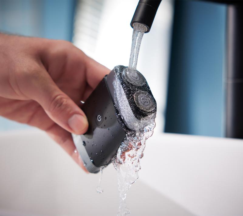 Philips Norelco On-The-Go Compact Shaver