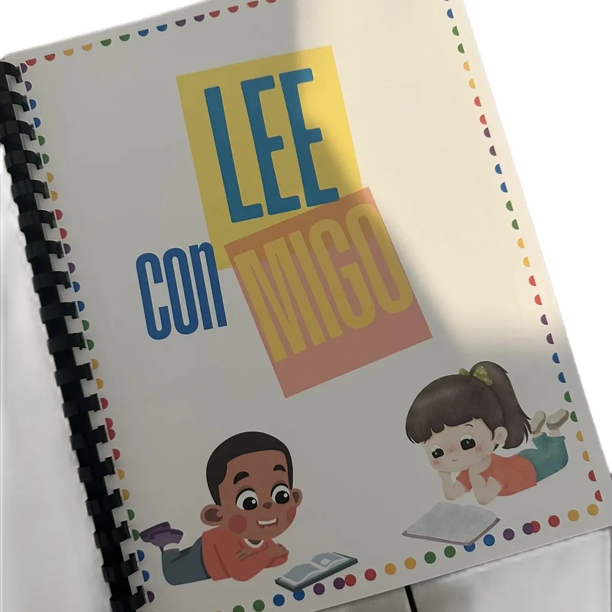 Lee con Migo