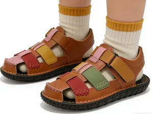 ///Colorful woven closed-toe leather sandals for women，patchwork woven leather sandals, colorful closed-toe sandals, retro summer shoes, adjustable strap sandals, women's casual leather sandals, rainbow patchwork footwear, handcrafted breathable sandals,s