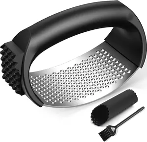 Garlic Press Rocker Set Stainless Steel 3-in-1 Mincer Crusher Peeler with Cleaning Brush Easy Squeeze Design for Garlic Lovers Kitchen Gadget Non Stick Silicone Utensils Slicer