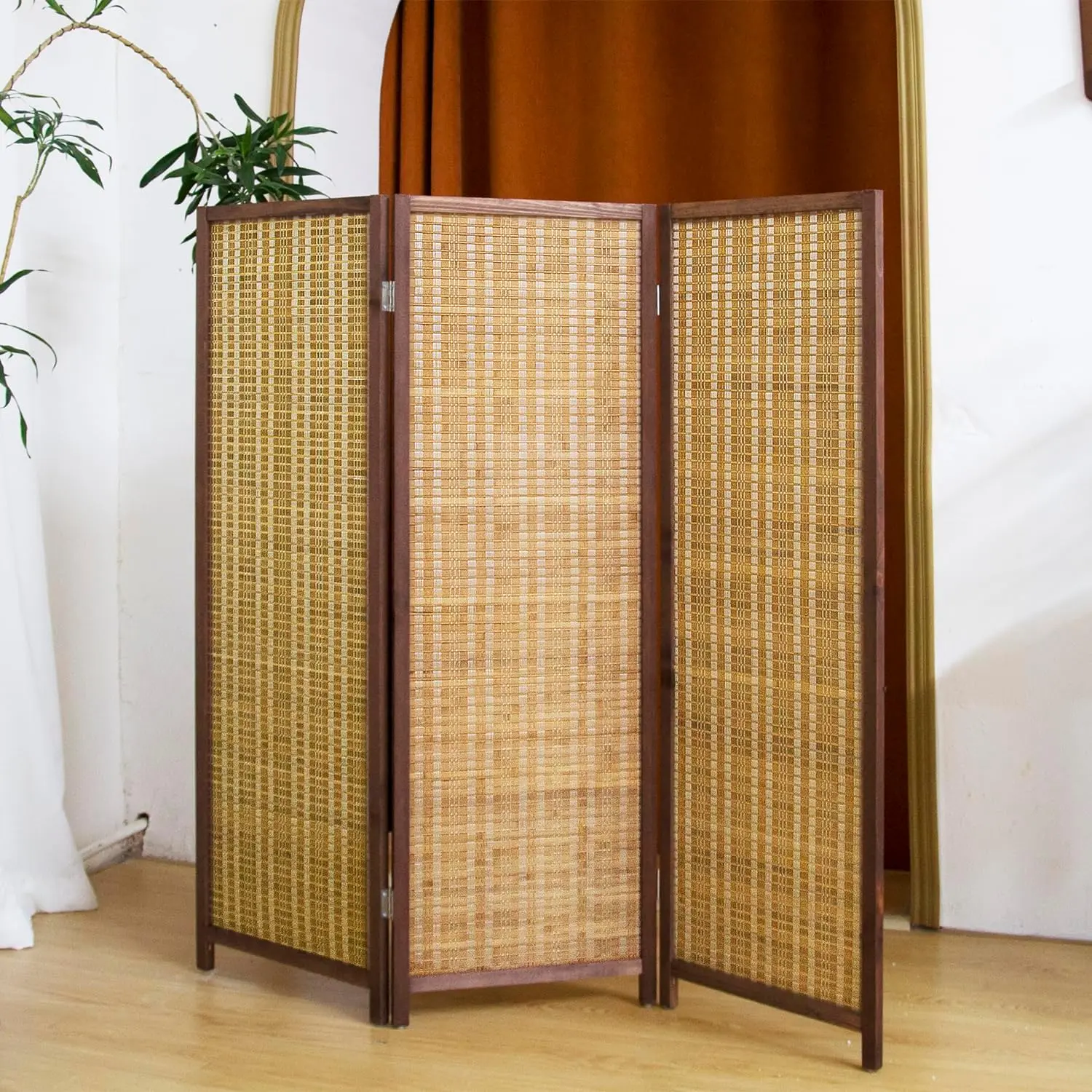 Bamboo Woven Minimalist Privacy Screen - 3-Panel, 3.95 Ft Tall Foldable Room Divider, Freestanding, No Wall Mounting Needed, Portable Partition for Various Room Types (Home & Office Use), 3 Panels