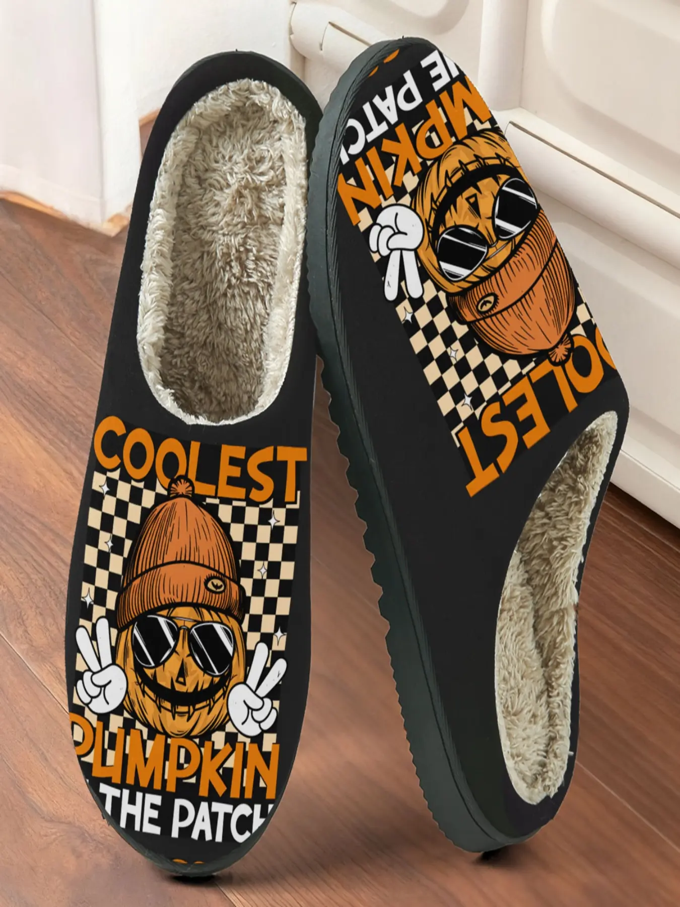 Street-Ready Cool Pumpkin Checkerboard Home Plush Slippers 1 Pair, Cool Halloween Checkerboard Style, Faux Fur Lining + Fleece-Lined Warmth + Platform Cushioning, Halloween Cool Enthusiasts & Home Lovers for Home Foot Warmth + Stylish Daily Outfits, Winte