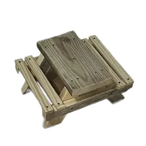 Mini picnic table