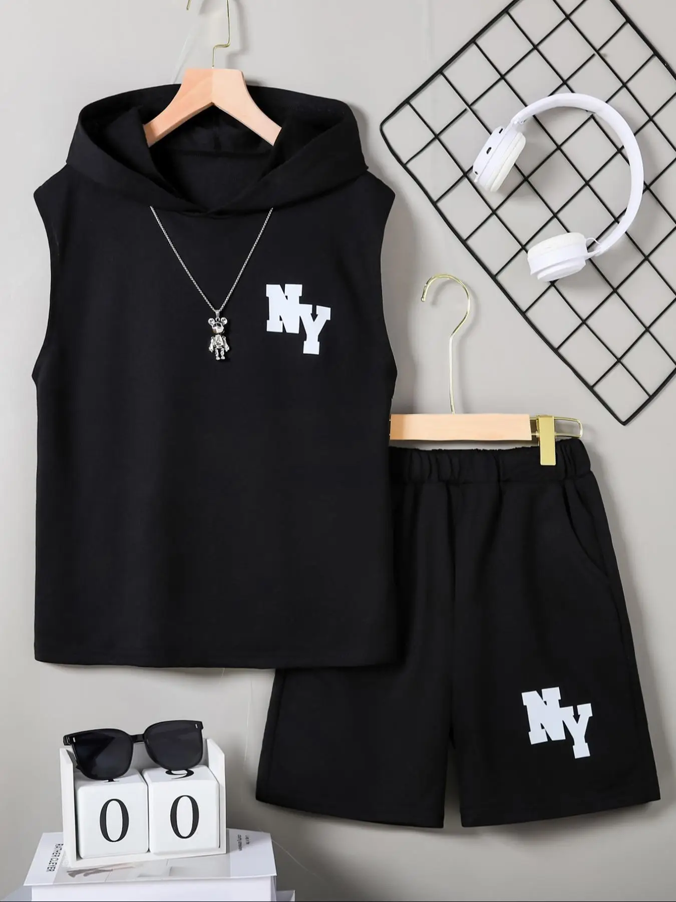 Two-Piece Set Boy's Letter Print Hoodie & Shorts Set, Casual Sleeveless Hooded Top & Track Shorts for Summer, Kids Clothes for Daily Wear