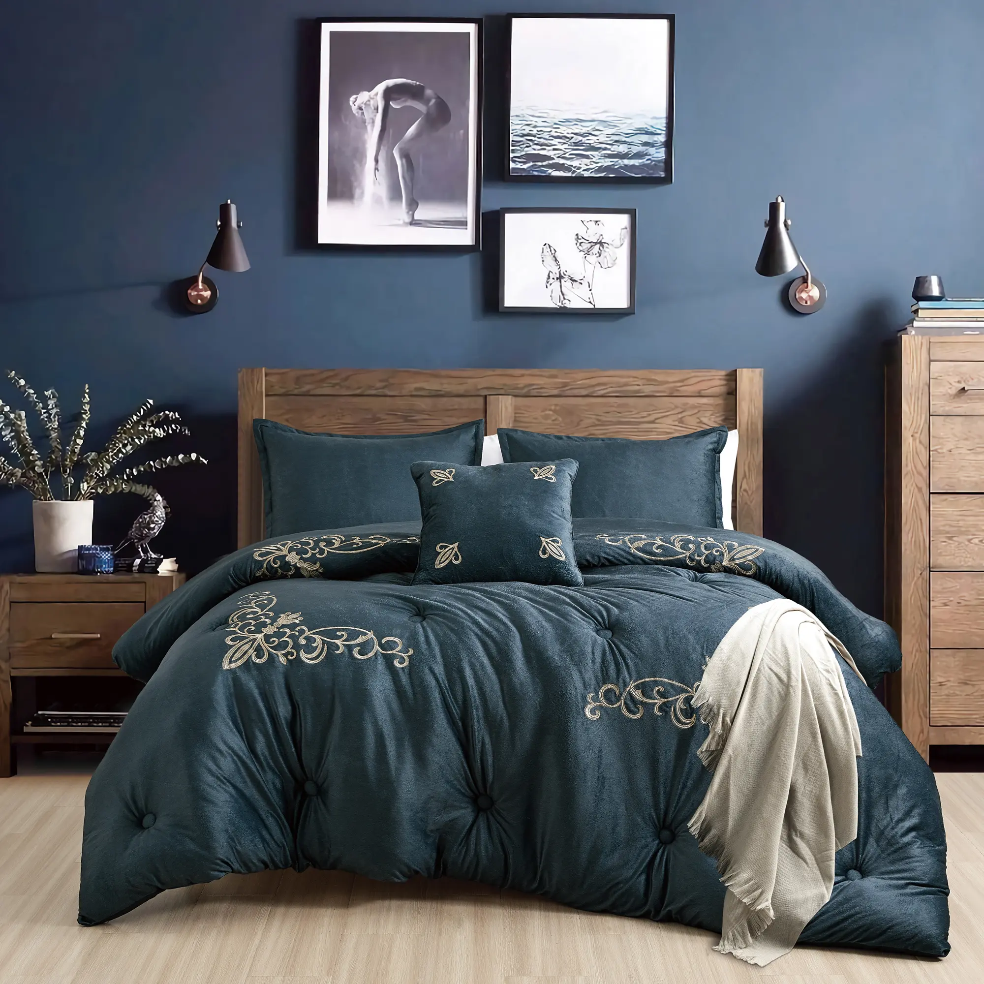 5-Piece Velvet Comforter Set with Embroidery – Luxury Soft Bed Set with Cushion & Throw | Queen & King Sizes | OEKO-TEX Certified