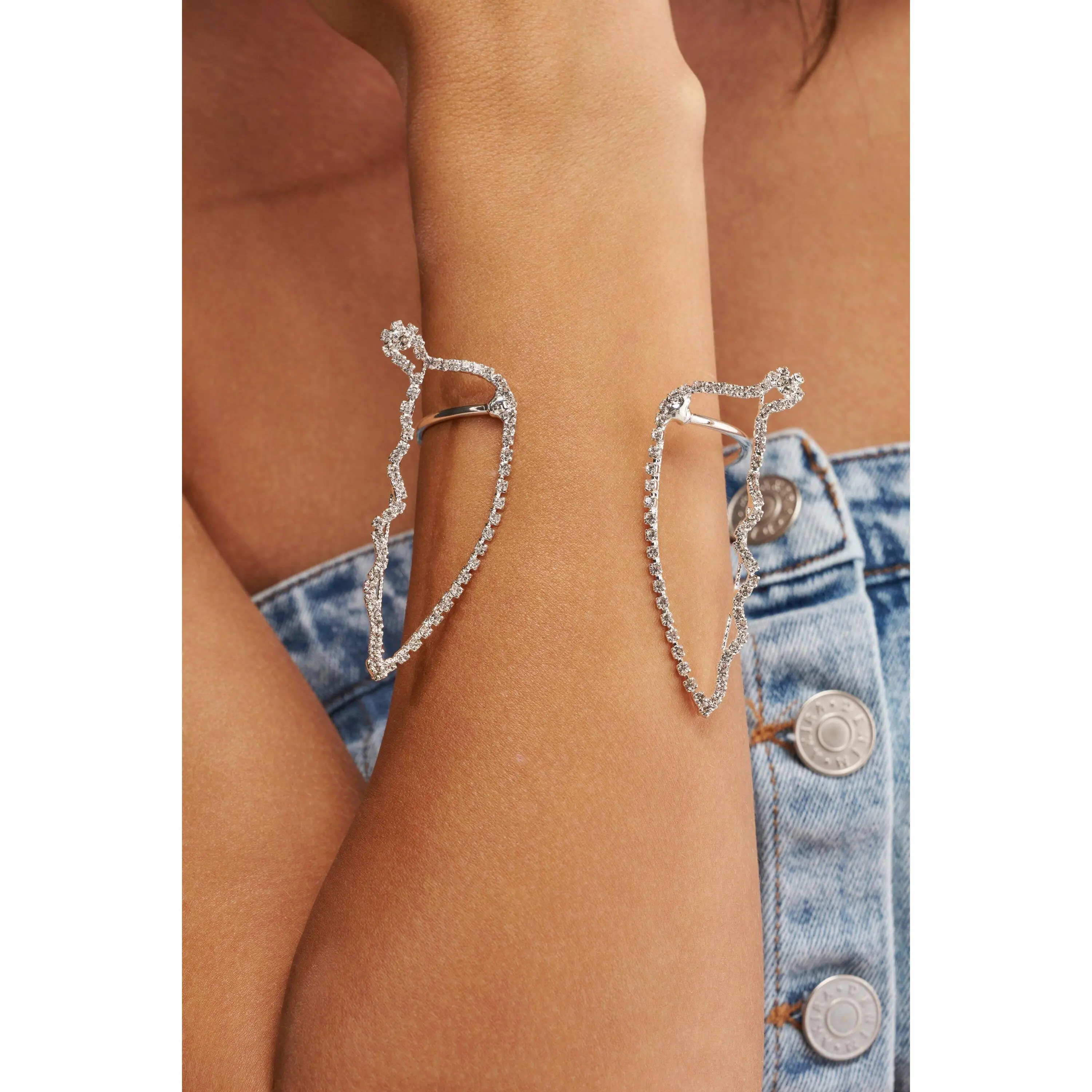 FLY AWAY ARM CUFF