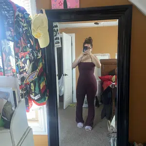 Women's Solid Color Flare Leg Sports Jumpsuit, Casual Comfy Breathable Jumpsuit for Yoga Gym Workout, Ladies Sportswear for Summer, Sportswear Jumpsuits