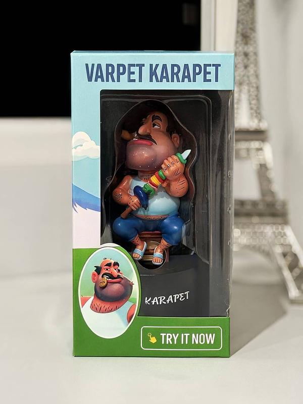 VARPET KARAPET Talking Armenian Bobblehead - Hand-Painted Ceramic Collectible with Exclusive Sound Bites & Armenian Quotes for Family Fun & Gift Ideas