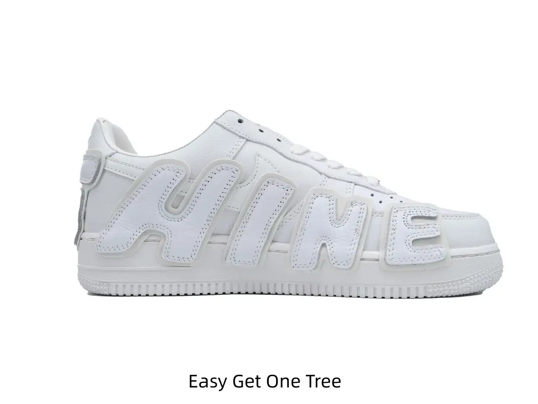 Minimal All White Gray Outline 3D Letter Low Top Skate Sneakers Unisex, Soft Grain Leather Upper & Cushioned Foam Midsole #SkateShoes #StreetSneakers #MonochromeKicks