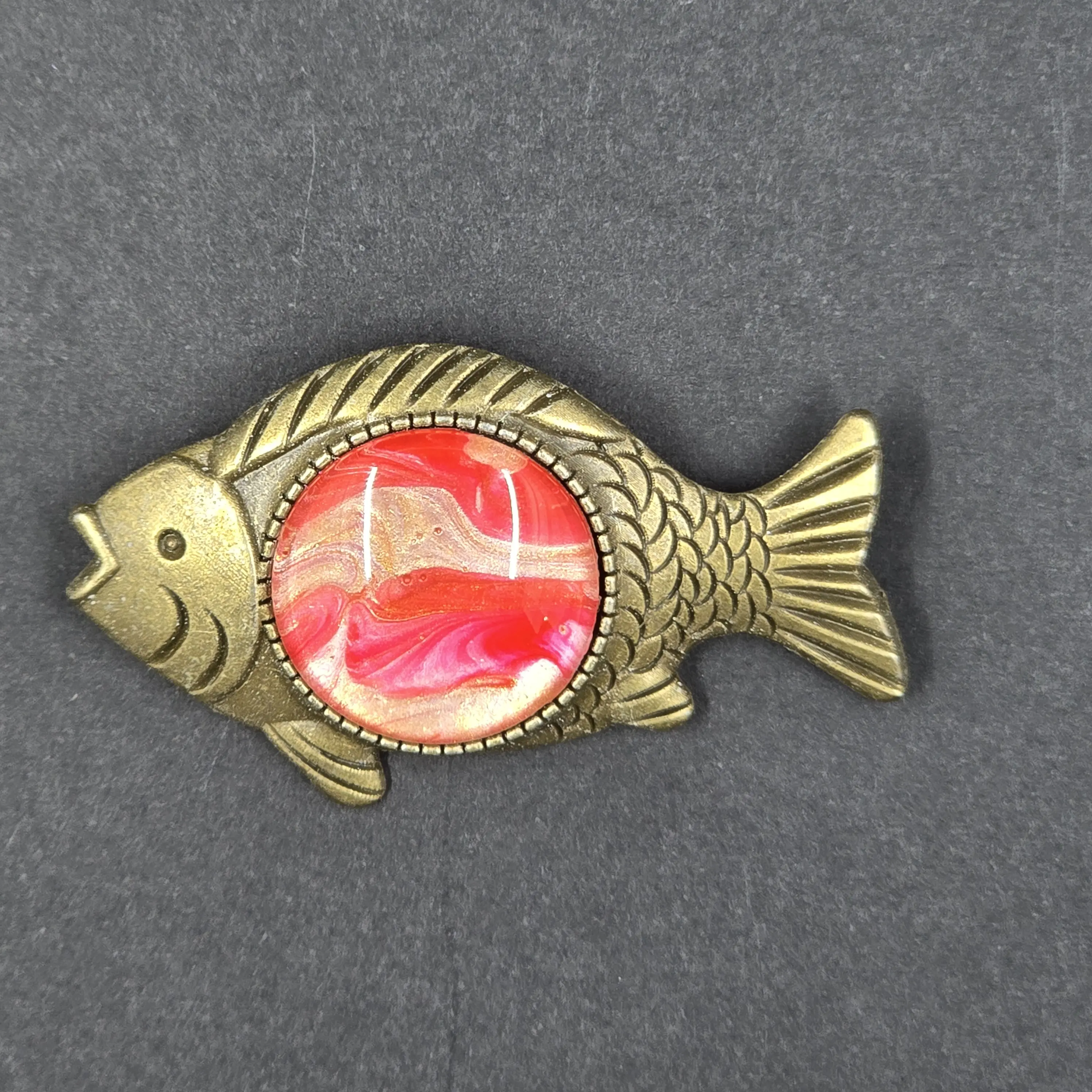 Whimsical Fish Brooch Pin, 1.5-Inch Hand-Painted Gold Tone Decor Pin with Cabochon Accent for Jackets and Bags, Decor Pins