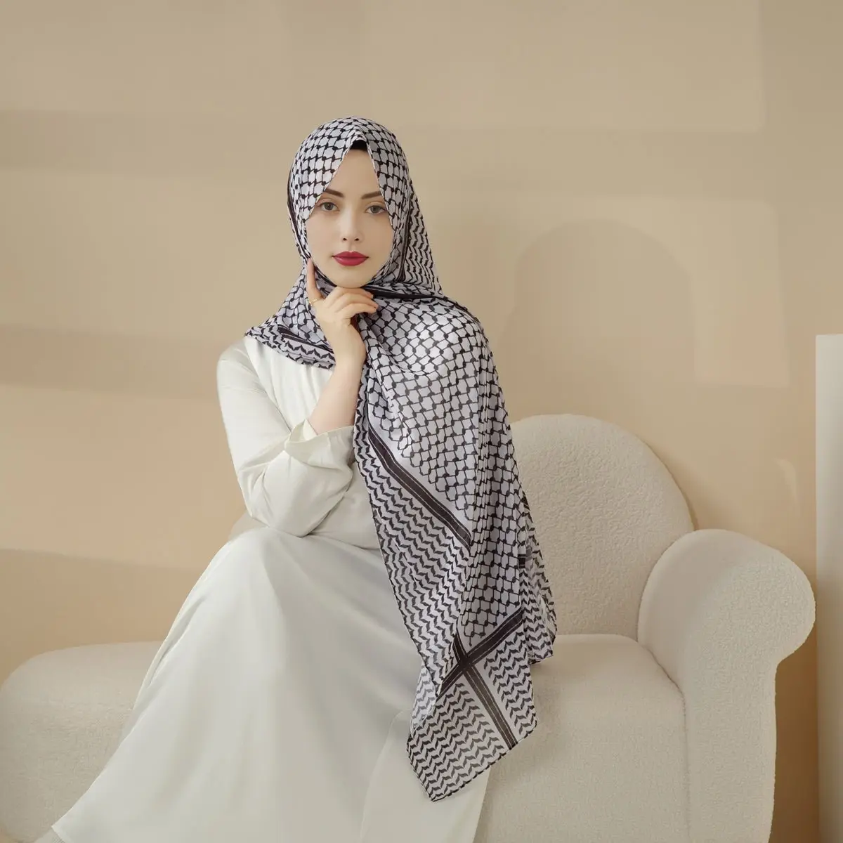 Women Muslim Chic Chiffon Keffiyeh Hijab MH045 - Lightweight and Versatile Design for Everyday Wear Modesty Scarves