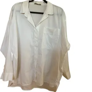 Everlane Longsleeve Boxy Button Down Top Sz. M 100% Cotton