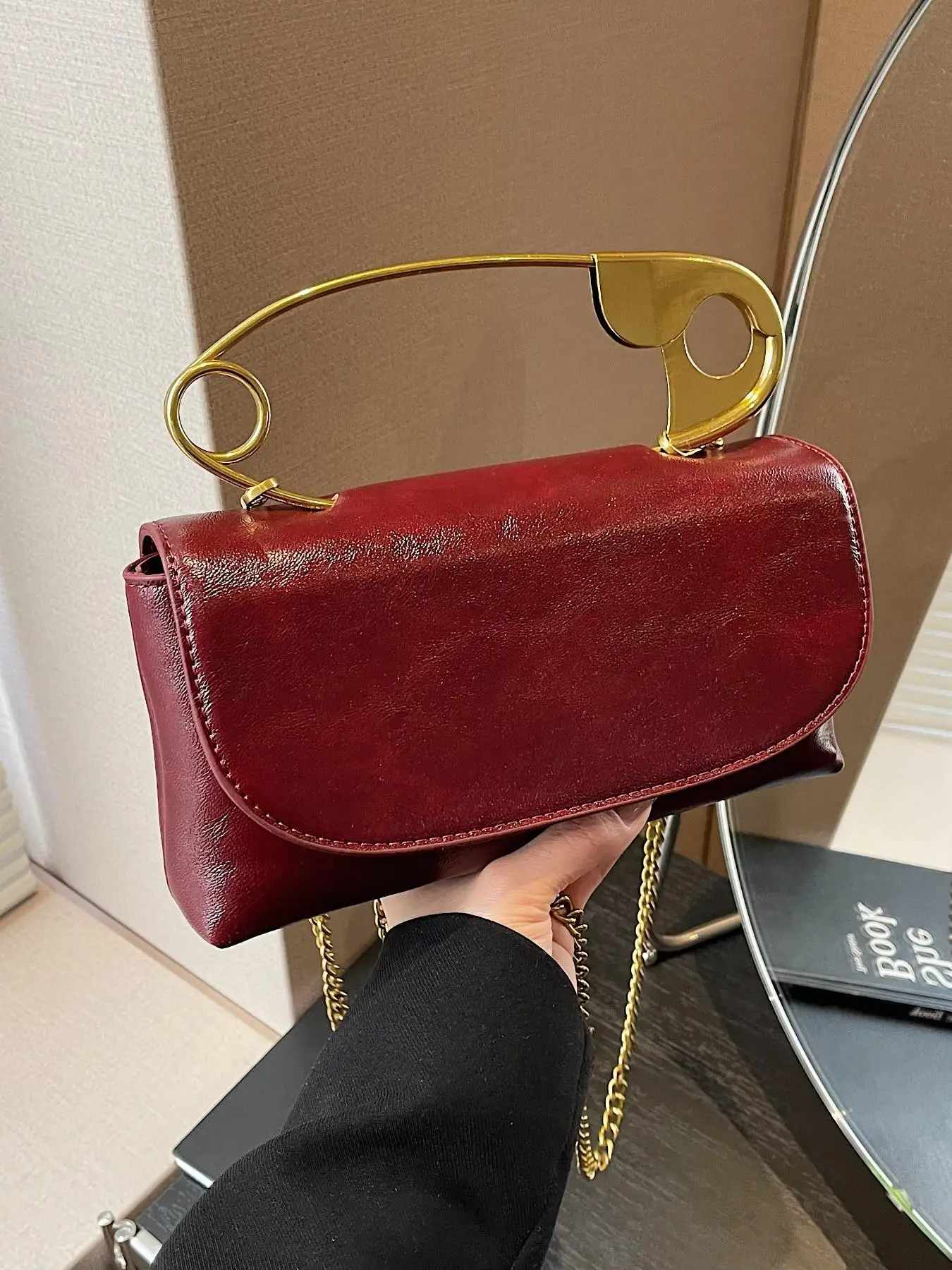 Women's Solid Color Chain Strap Crossbody Bag, Fashionable Pin Design Handle Bag for Daily Used, Casual Trendy Versatile High-quality Daily Commuting