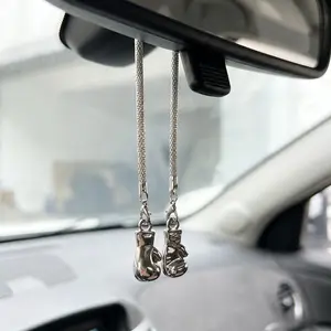 Creative Hanging Boxing Glove Car Metal Pendant Rearview Mirror Accessory, Unique Automotive Decor, Stylish Dashboard Ornament, Car Trinkets