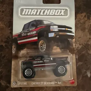 Matchbox Chevrolet Silverado 4x4 Parts Delivery Model Car - Lifetim Collection - 3+ Years Old - Metal Edition
