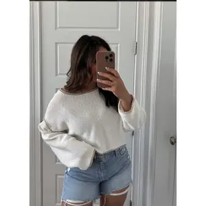 Hurley Oversized Cropped Sweater - CREAM - PRE ORDERS - SHIPS 10/14-10/18