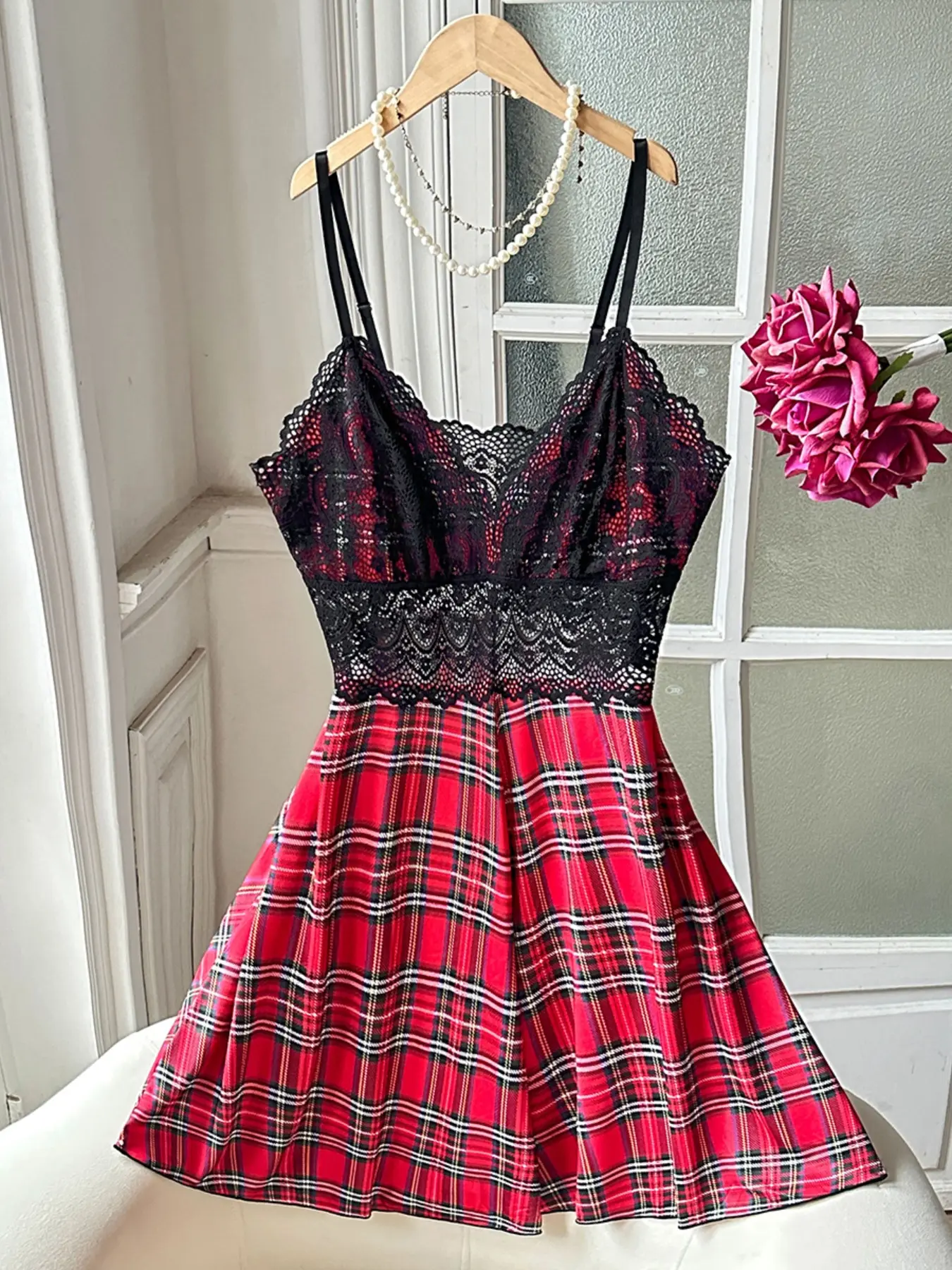 Curvy Girl's Dream Pajamas: Sleeveless Spaghetti Strap Lace Trim Fitted Plaid Nightdress Nightgown Sleepwear Loungewear Nightwear Womenswear Lady