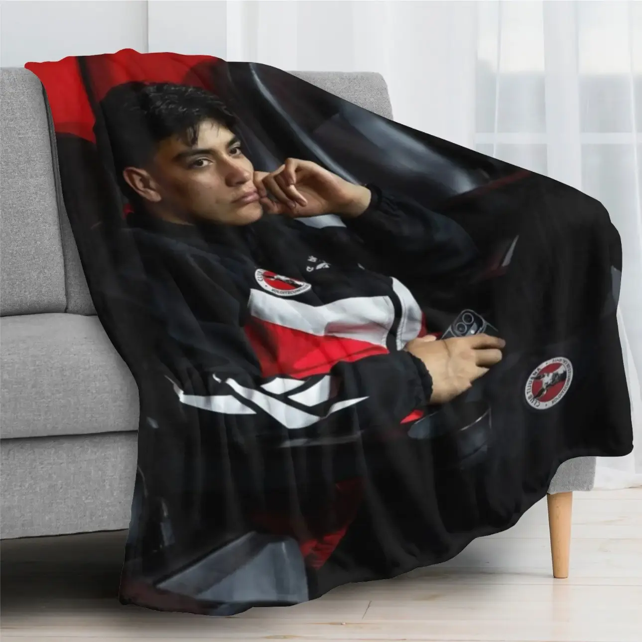 Gilberto Mora Club Tijuana Print Flannel Blanket Football Athlete Fan Photo Graphic Soft Cozy Plush Bed Blanket, Lightweight Warm Blankets for Bedroom Decor, Couch Sofa Living Room, Birthday Gifts for Soccer Fans