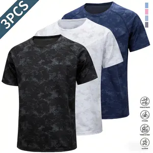 Set of three tie-dye mesh men’s short-sleeve T-shirts in a sporty casual style. Raglan sleeves fit the shoulder lines for ease of movement, and the breathable mesh fabric enhances comfort. A crew neck design is simple and uncluttered. Short-sleeve fit sui