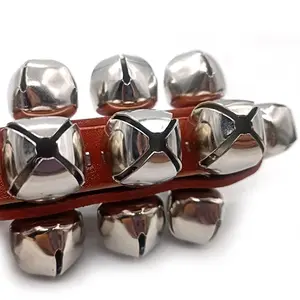 Orchestral 25-Bell Wooden Hand Sleigh Bell