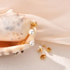 5 Pairs Unisex Stud Pearl Earrings Set Flat Studs, Cartilage Piercing Ball Studs (3mm-7mm Sizes), Elegant Fake Pearl Earrings with Vintage & Minimalist Styles, Ideal for Daily Wear & Special Occasions, Perfect Gift for Her